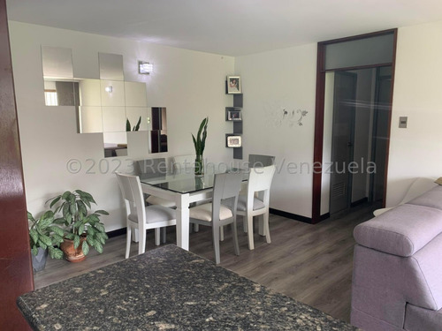 Imagen 6 de 27 de Apartamento Remodelado En Venta En La Tahona Caracas
