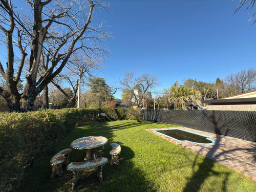Venta Casa De 3 Dormitorios En Funes