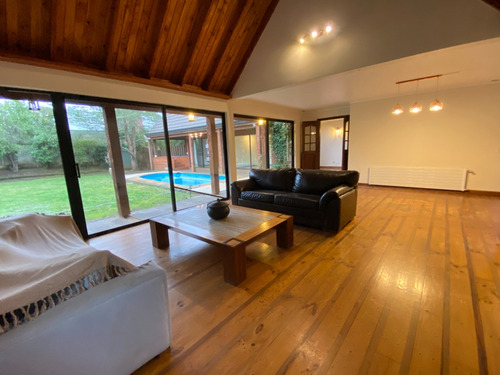 Espectacular Y Acogedora Casa En Arriendo