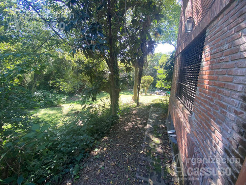 Casa / Lote Venta - Acassuso Av. Libertador Hacia Solís