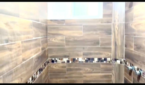 Corregidora Qro., Departamento, Recién Remodelado Con Piso Y Azulejo En Baño Y Cocina, Listo Para Usar Con Protecciones Ubicado En El Tercer Piso