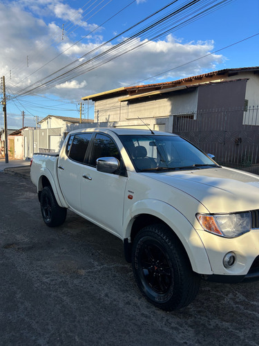 Mitsubishi L200 3.2 Triton Hpe Cab. Dupla 4x4 Aut. 4p