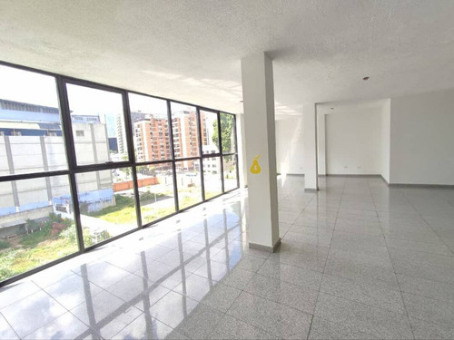 Alquiler Edificio / Local Comercial Las Mercedes