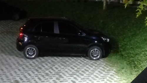 Nissan March 2018 1.0 12v S 5p