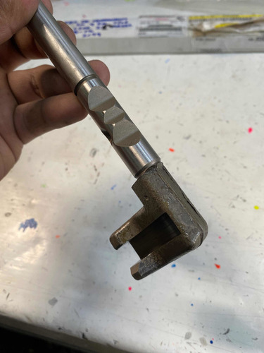 Riel Horquilla Transmisión Manual 1ra Y 2da Vel L200 2.5 Die
