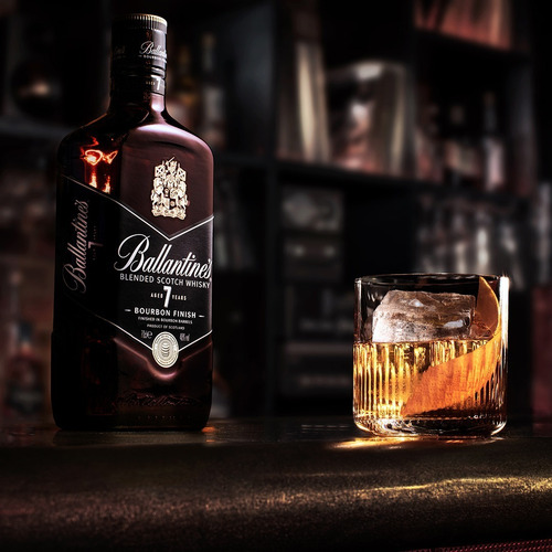 Ballantine´s 7 Años Whisky Escocés Botella 700 Ml + Estuche