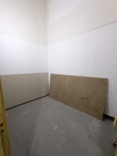 Imagen 6 de 9 de Oficinas -apto Al Frente De 4 Ambientes, 2 Baños Y Cocina