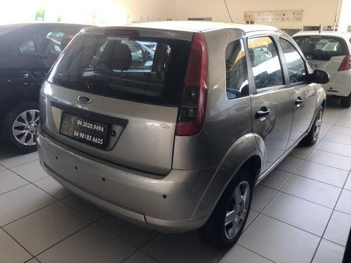 Imagem 3 de 9 de Ford Fiesta 1.6 Rocam 8v Flex 4p Manual