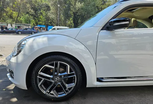 Volkswagen Beetle 2.5 Sportline Mt