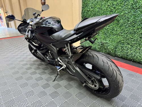 Yamaha R6