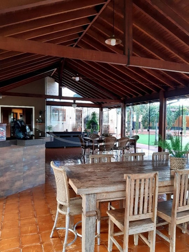 Chacara Mobiliada Em Jardinopolis, Condominio Village 2, 3 Suítes Sendo1 Master, Piscina E Salão Gourmet Em 2.000 M2 De Area Total - Ch00051 - 68999436