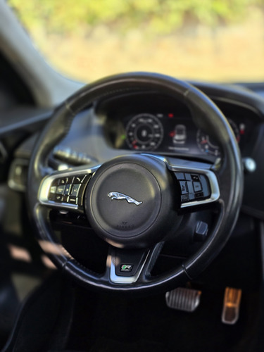 Jaguar F-PACE 3.0 R-sport At