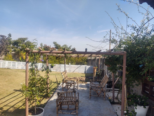 Imagem 3 de 14 de Chácara Com Área De 2.000 M², Casa Com 05 Dormitórios!!