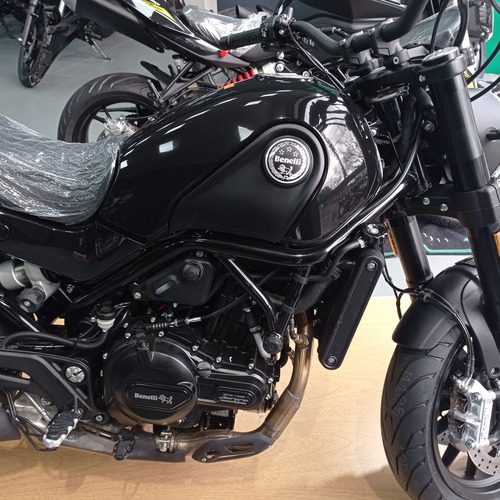 Imagen 18 de 24 de Benelli Leoncino 500