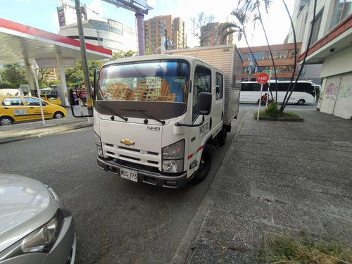 Chevrolet Nhr Doble Cabina
