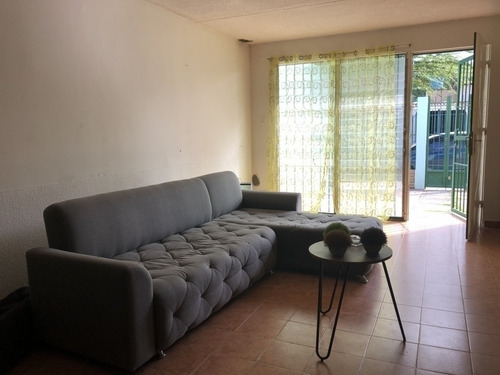 Imagen 3 de 15 de Casa En Venta Las Quintas Naguanagua A Remodelar. Cód.: 126710. 0414-4841043