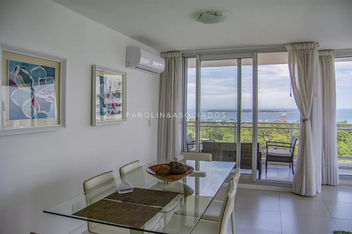 Hermoso Apartamento En Venta En Torre Bellagio, Punta Del Este.