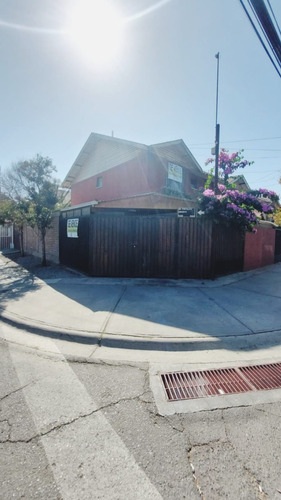 Bella Casa Esquina En Villa Maestranza