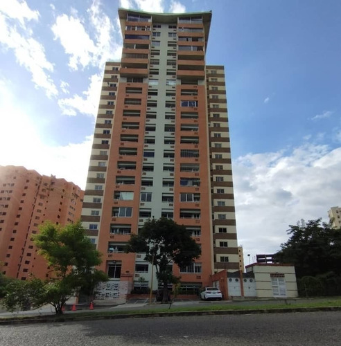 Imagen 2 de 16 de Leal Pérez Vende Apartamento Chimeneas, Vista Al Parque