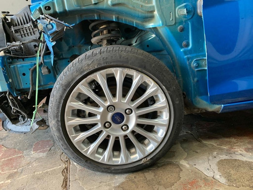 Imagen 15 de 15 de Ford Fiesta 1.6 Se Plus 2016 - Chocado -