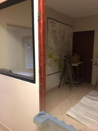 Imagen 7 de 9 de Venta Local Comercial Semiamueblado Col Madero Monterrey Muy Centrico