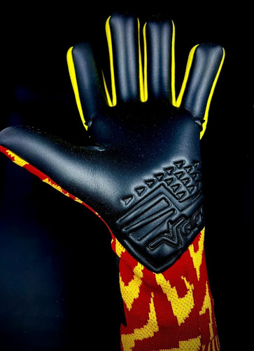 Imagen 4 de 8 de Guantes De Arquero Vgfc Thunder Rojo / Amarillo