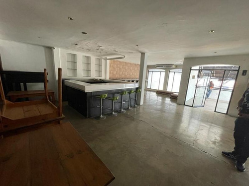 Imagen 2 de 16 de A La Venta Casa Comercial En El Viñedo, Valencia. Codigo.: Atc-769
