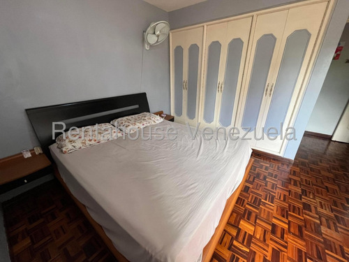 Amplio Apartamento En Venta, Urb. Los Caobos