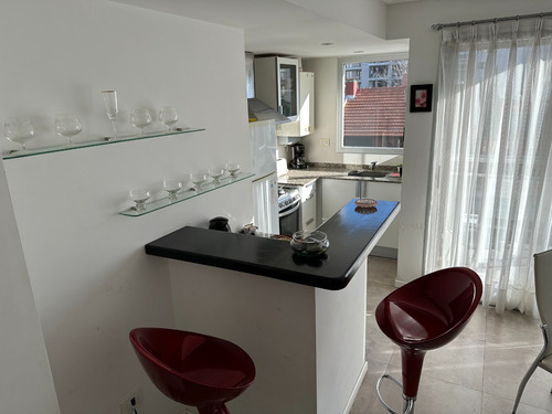 Semi-piso Zona Guemes - Una Cuadra Del Paseo Aldryn - Cochera - Sum - Quincho Con Terraza
