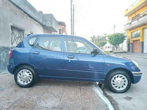 Daihatsu Sirion 2001 1.0 Mt