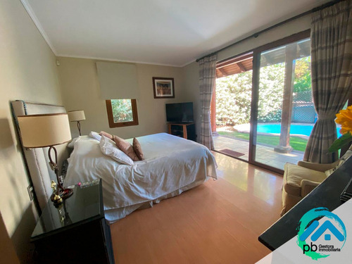 Casa En Condominio Cerro Aguas Claras , Manquehue Oriente Lb