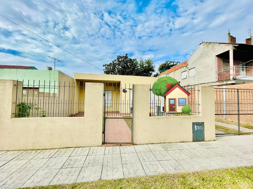 Venta Casa En Ituzaingo Norte Sobre Lote De 510 M2