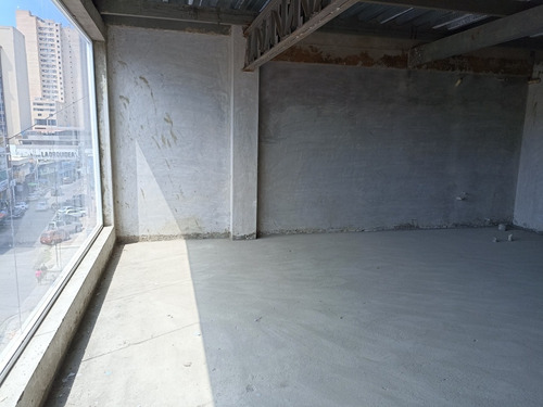 Imagen 5 de 7 de Se Vende Local Comercial En El C.c Vitali Center En Plc