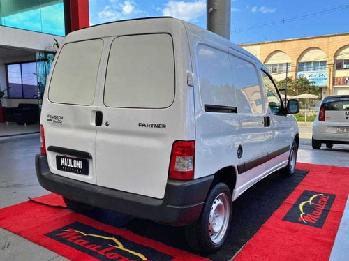 Imagem 2 de 11 de Peugeot Partner Furgao 1.6 16v 5p 2018