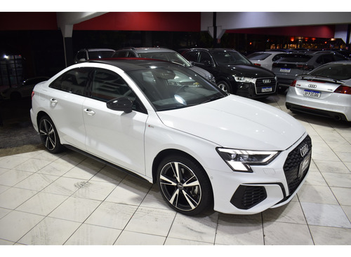 Audi A3 2.0 40 TFSI MHEV SEDAN PERFORMANCE BLACK S-TRONIC