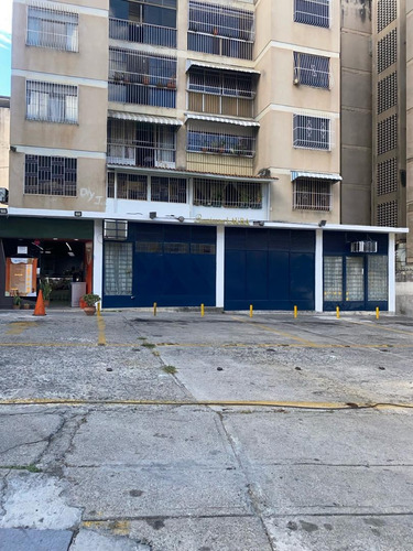 Local Comercial En Venta En Colinas De Bello Monte 99m2