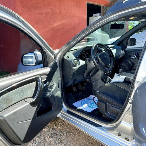 Renault Duster Oroch 2017 2.0 Privilege