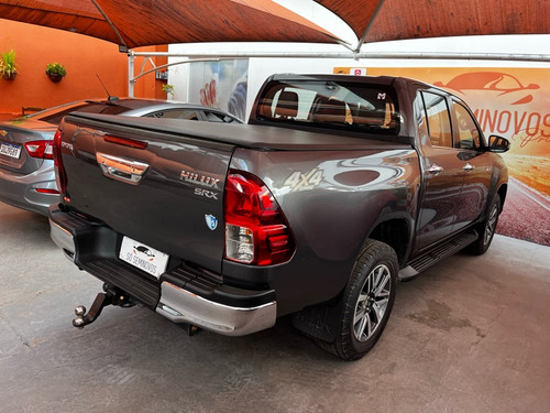 Toyota Picape Cabine Dupla Hilux 2.8 TDI SRX CD 4x4 (Aut)