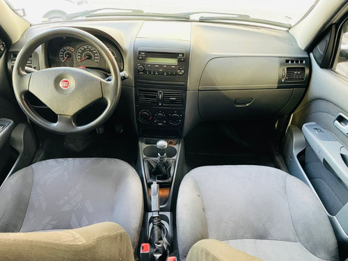 Imagem 4 de 9 de Fiat Siena El 1.0 8v (flex) 2010