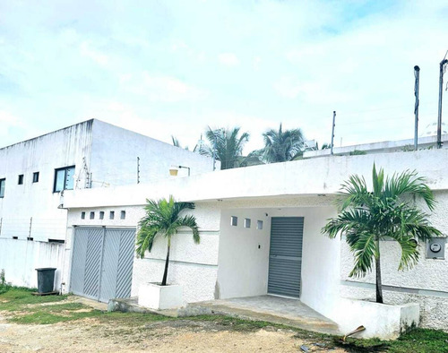 For Rent Very Spacious House And Land At Ejido Playa Del Carmen P3442
