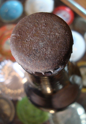 Imagen 2 de 4 de Antigua Botella De Cerveza Andes (llena). 28167