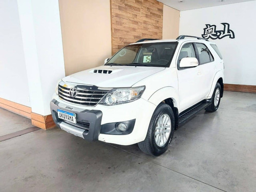 Toyota Hilux Sw4 3.0 Srv 4x4 7 Lugares 16v Turbo