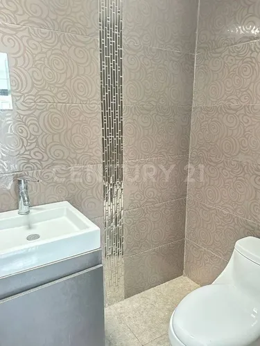Casa En Venta En Col. Hacienda Los Cantu En Escobedo