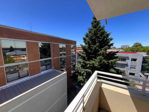 Vende Depto. Excelente Ubicación (65593)