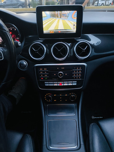 Mercedes-Benz Clase CLA 1.6 200 Cgi Sport At