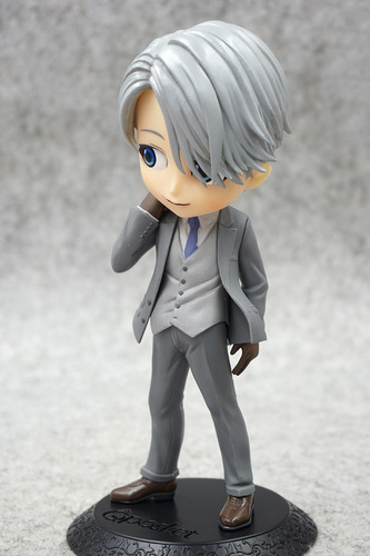 Imagen 3 de 5 de Q Posket Prince Yuri!! On Ice Victor Nikiforov Color Perlado