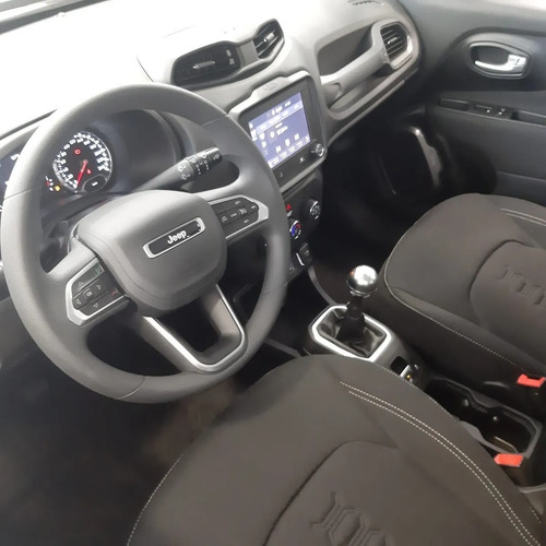 Imagen 19 de 25 de Jeep Renegade 2023