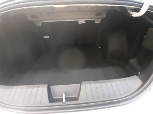 Fiat Cronos 1.8 16v Precision At6 Pack Premium