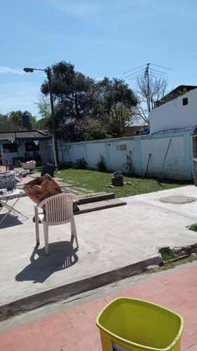 Casa En Venta - 5 Dormitorios 3 Baños - Cocheras - 500mts2 - Longchamps