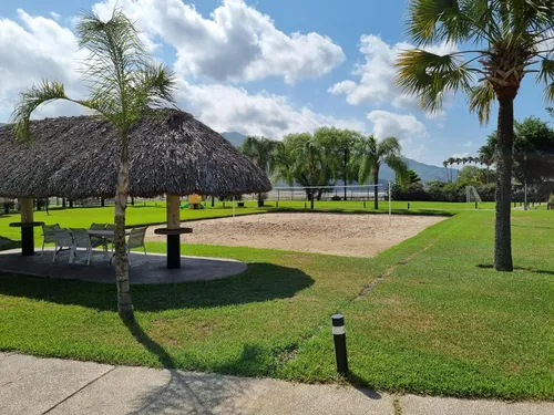 Casa En Venta En El Club Nautico Punta La Boca Zona Santiago